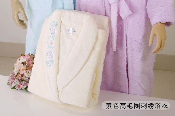 素色高毛圈刺繡浴衣