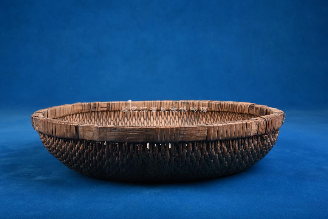 黑龙江省民族博物馆_馆藏文物_现代柳条笸箩